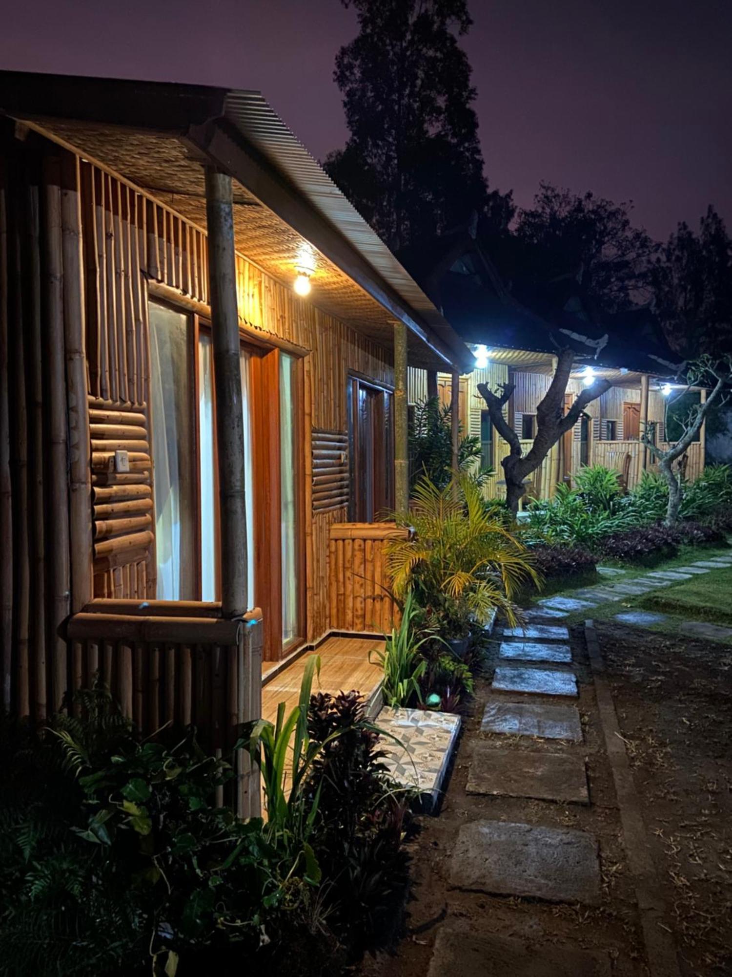 D'Yoga Bamboo House Hotell Kintamani Exteriör bild